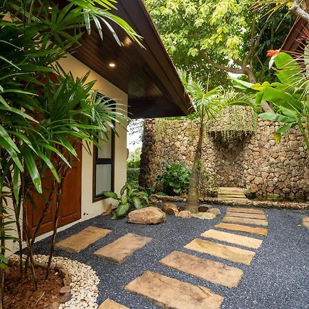 Nai Harn Baan-Bua Villas Bagian luar foto