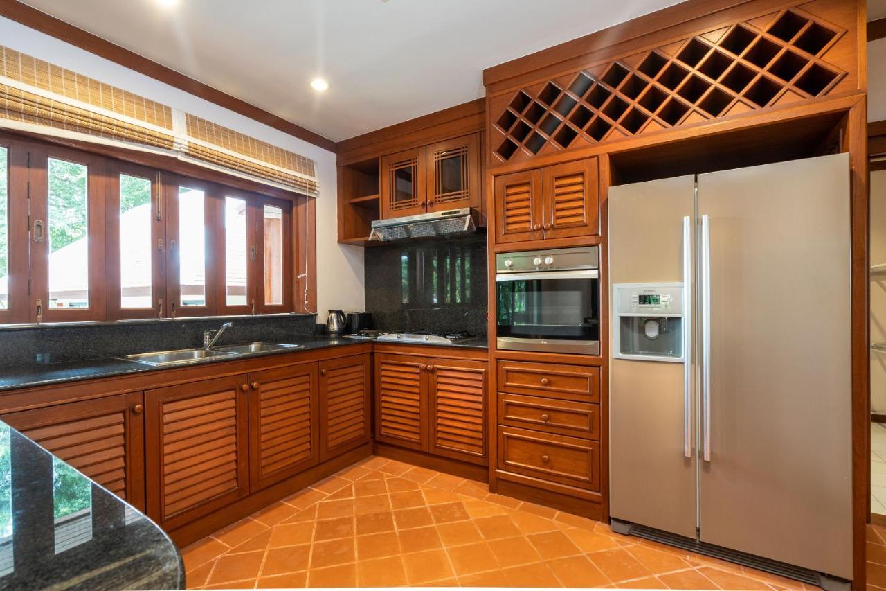 Nai Harn Baan-Bua Villas Bagian luar foto